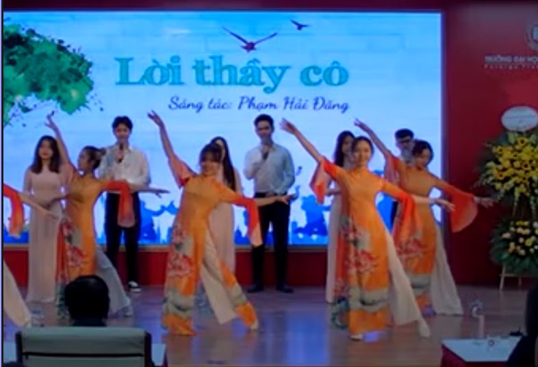 Am-ap-buoi-hop-mat-ngay-nha-giao-viet-na-cua-gia-dinh-ngoai-thuong-3