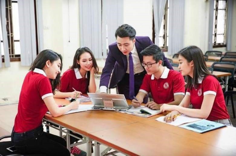 chuyen-nganh-truyen-thong-marketing-tich-hop-tai-co-so-ii-truong-dai-hoc-ngoai-thuong-co-hoi-tro-thanh-marketer-chuyen-nghiep-02
