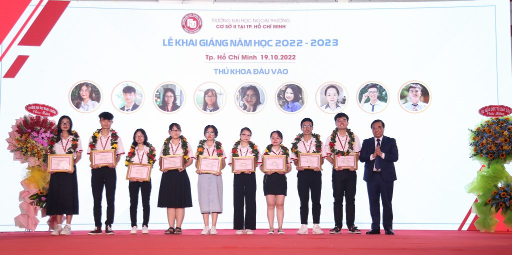khai- giang-2022-02