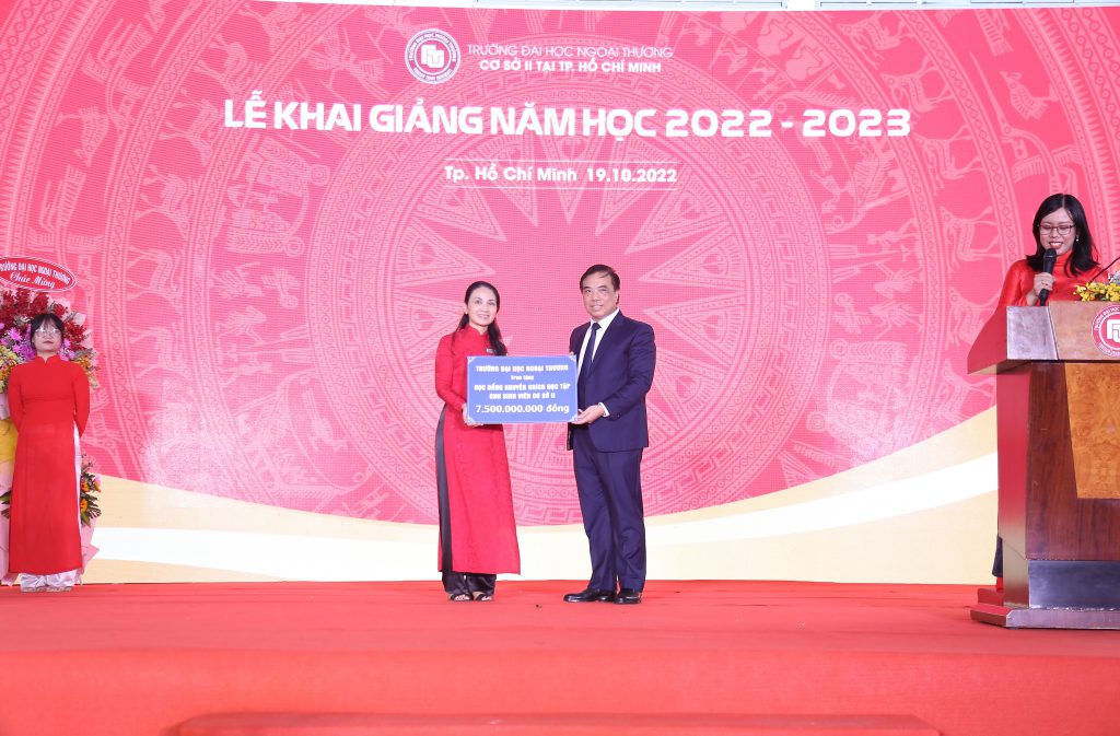 khai- giang-2022-04