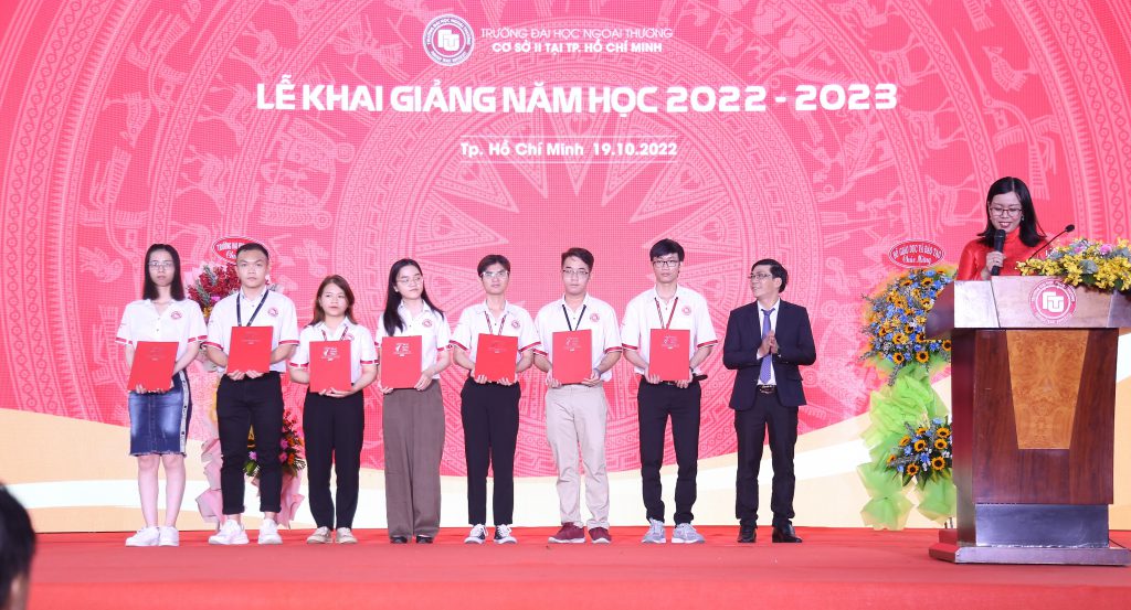 khai- giang-2022-05