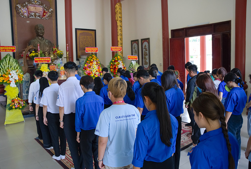 hanh-trinh-ve-nguon-2024-tuoi-tre-ngoai-thuong-co-so-ii-2