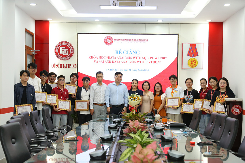 be-giang-khoa-hoc-phan-tich-du-lieu-sql-power-bi-python-5