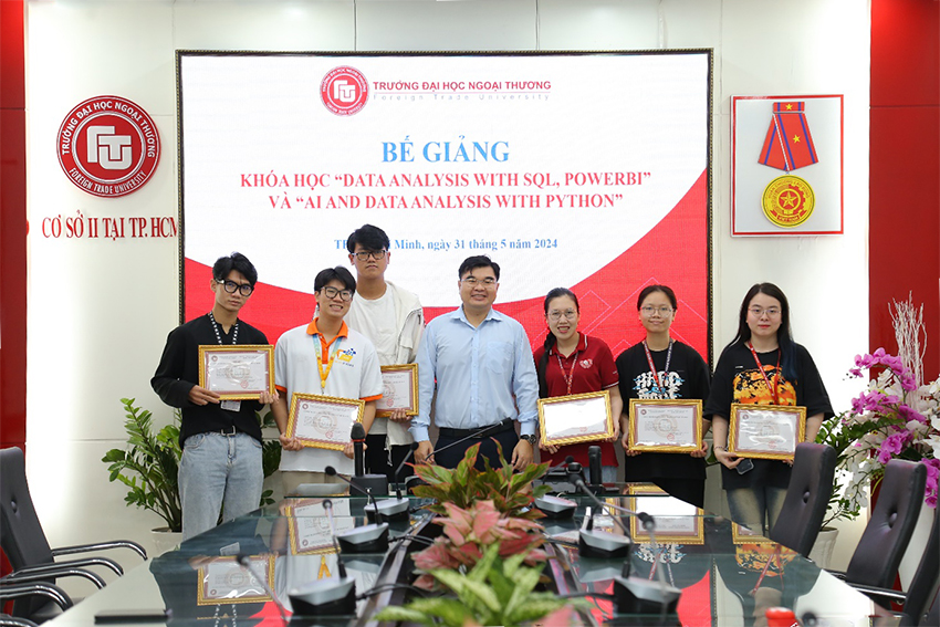 be-giang-khoa-hoc-phan-tich-du-lieu-sql-power-bi-python-6