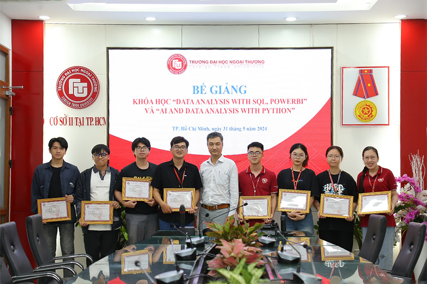 be-giang-khoa-hoc-phan-tich-du-lieu-sql-power-bi-python-7