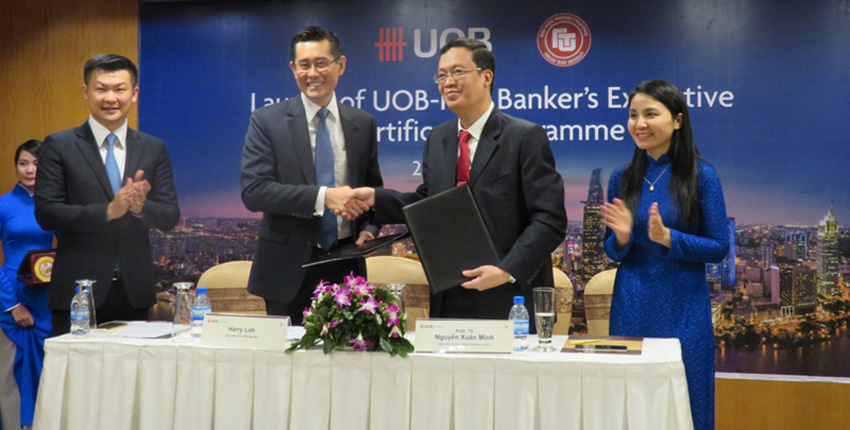 902-le-ky-ket-mou-giua-co-so-ii-voi-ngan-hang-uob-1