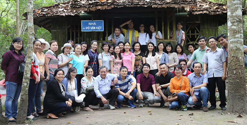 667-hoat-dong-ve-nguon-cua-chi-bo-cb-gv-va-cong-doan-co-so-ii-tai-di-tich-can-cu-trung-uong-cuc-mien-nam-2