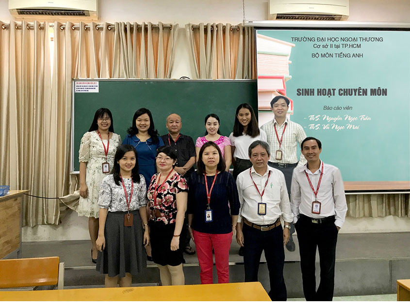 Bộ môn tiếng Anh tổ chức sinh hoạt chuyên môn với chủ đề “Các lỗi thường gặp trong bài dịch của sinh viên”