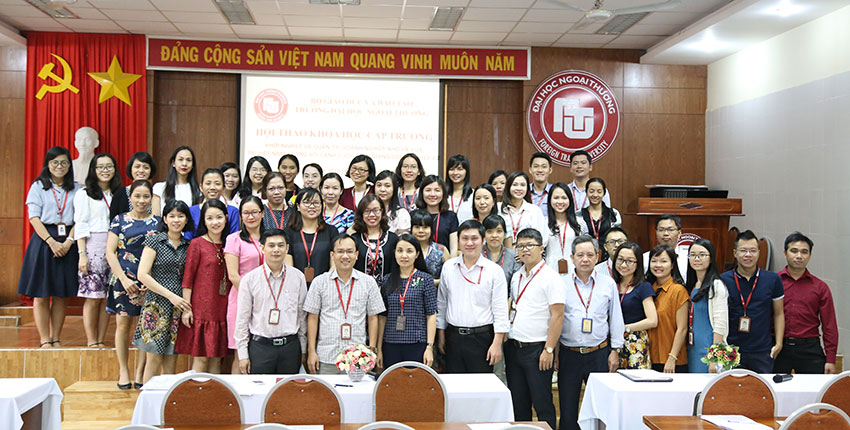834-co-so-ii-dai-hoc-ngoai-thuong-to-chuc-hoi-thao-khoa-hoc-cap-truong-2018-2