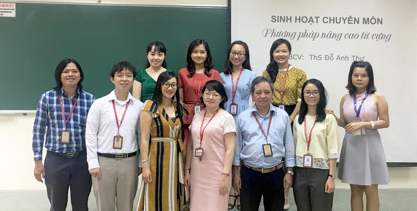 Bộ môn tiếng Anh tổ chức sinh hoạt chuyên môn “Phương pháp nâng cao từ vựng”