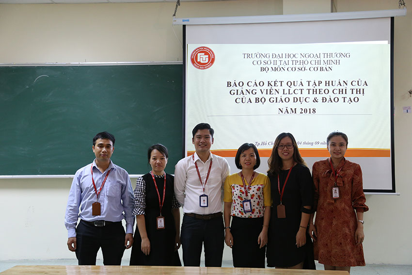 1227-sinh-hoat-chuyen-mon-ve-bao-cao-ket-qua-di-tap-huan-giang-day-cac-mon-ly-luan-chinh-tri-theo-chi-thi-cua-bo-giao-duc-dao-tao-bmcscb-thang-9-2018-2