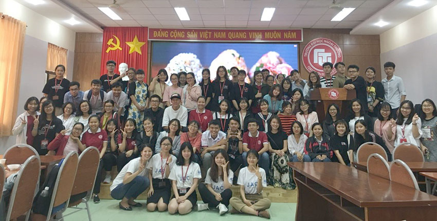 1500-trai-nghiem-van-hoa-am-thuc-nhat-ban-onigiri-tai-co-so-ii-giup-sinh-vien-hoc-tieng-nhat-1