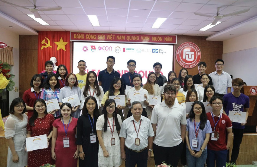 1663-cuoc-thi-hung-bien-tieng-anh-1