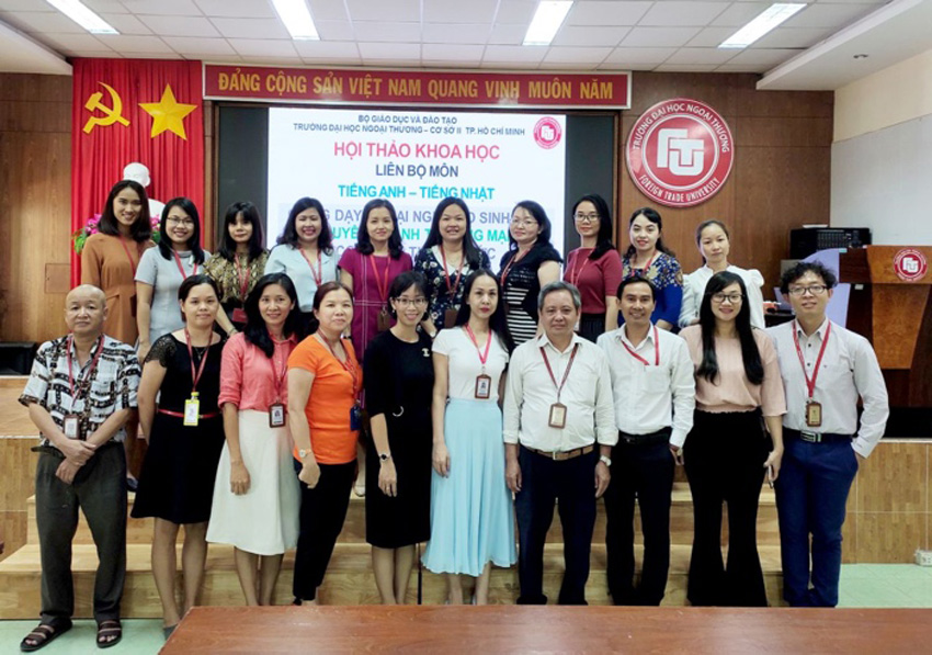 Bộ môn Tiếng Anh và Bộ môn Tiếng Nhật phối hợp tổ chức hội thảo liên bộ môn với chủ đề “Giảng Dạy Ngoại Ngữ Cho Sinh Viên Chuyên Ngành Thương Mại – Cơ Hội Và Thách Thức” 1665-ban-tin-hoi-thao-lien-bo-mon
