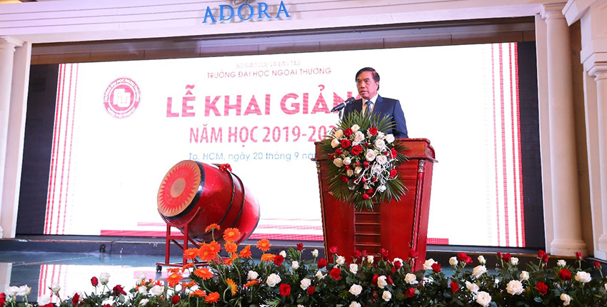 1891-khong-khi-han-hoan-tran-ngap-le-khai-giang-nh-moi-2019-2020-cua-csii-truong-dhnt-1