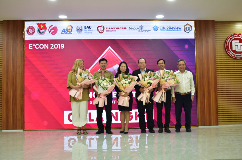 E*con mùa 2- Cuộc thi hùng biện Tiếng Anh thương mại đã quay trở lại