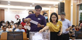 hoi-nghi-vien-chuc-va-nguoi-lao-dong-nam-hoc-2022-2023-2