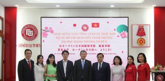 tong-lanh-su-nhat-ban-tham-co-so-ii-truong-dai-hoc-ngoai-thuong-giao-luu-voi-sinh-vien-3