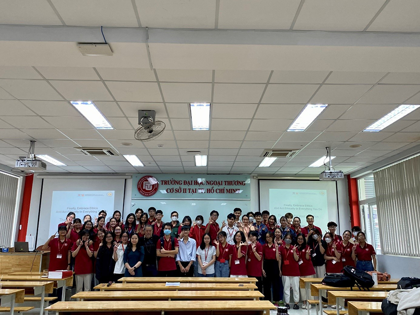 co-so-ii-to-chuc-chuyen-de-trao-doi-hoc-thuat-1