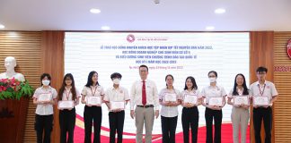 xuan-quy-mao-le-trao-hoc-bong-kkht-tet-nguyen-dan-nam-2023-3