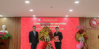 le-cong-bo-trao-quyet-dinh-bo-nhiem-pho-giao-su-tai-co-so-ii-1