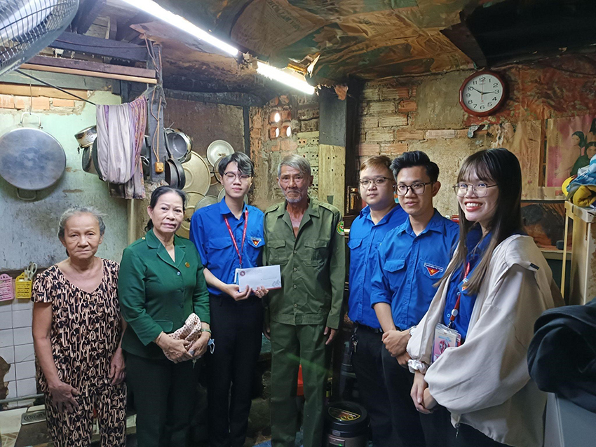 ket-hat-ngoc-noi-vong-tay-14