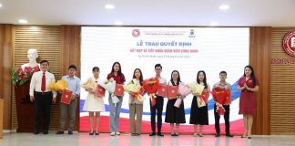 le-trao-quyet-dinh-kep-nap-tiep-nhan-doan-vien-cong-doan-2