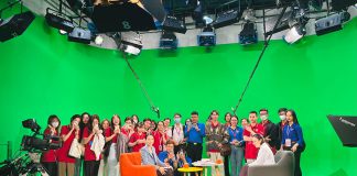 sinh-vien-ngoai-thuong-mot-ngay-lam-phat-thanh-vien-1