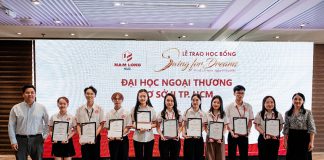 tap-doan-nam-long-trao-10-suat-hoc-bong-cho-sv-co-so-ii-truong-dh-ngoai-thuong-1