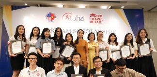 15-sv-co-so-ii-truong-dai-hoc-ngoai-thuong-nhan-hoc-bong-amcham-4