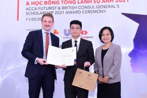 thu-khoa-chuong-trinh-chat-luong-cao-qtkd-qt-bui-pham-minh-duy-2