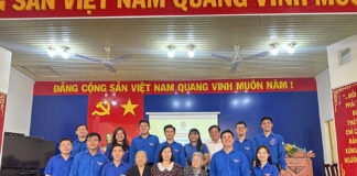 doan-thanh-nien-co-so-ii-tham-nhan-dan-vung-can-cu-cach-mang-thanh-doan-tet-giap-thin-2024-1