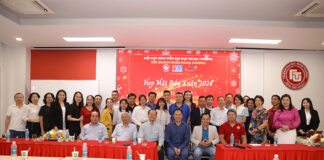 hop-mat-dau-xuan-cua-hoi-cuu-sv-dh-ngoai-thuong-faa-fba-tai-co-so-ii-9