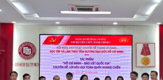 chi-bo-vien-chuc-hanh-chinh-3-ho-chi-minh-bao-vat-quoc-gia-2