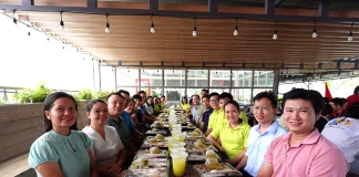 am-ap-tinh-cam-be-bua-com-cong-doan-4