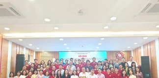 doan-ket-chung-suc-dong-long-nghi-quyet-dai-hoi-dai-bieu-db-truong-dh-ngoai-thuong-nk-2025-2030-1