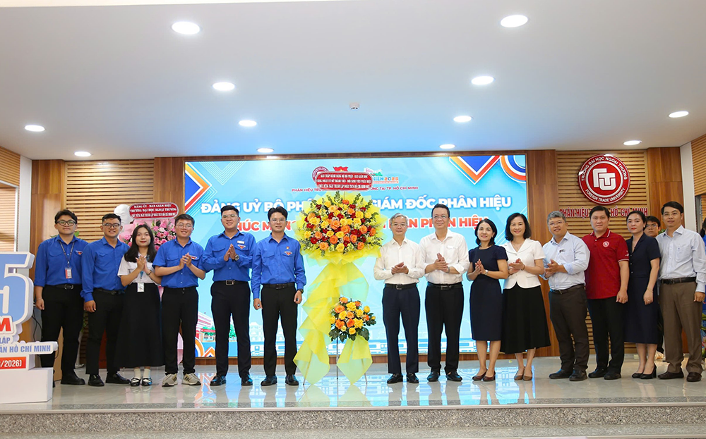 lan-toa-khat-vong-cong-hien-ky-niem-95-nam-ngay-thanh-lap-doan-tncs-hcm-5