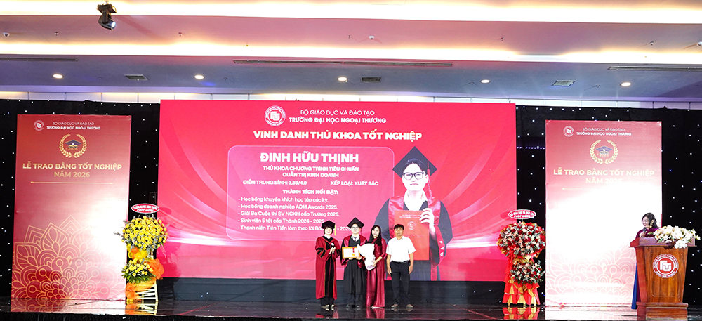 dau-moc-truong-thanh-va-tiep-noi-le-trao-bang-tot-nghiep-thang-04-2026-4