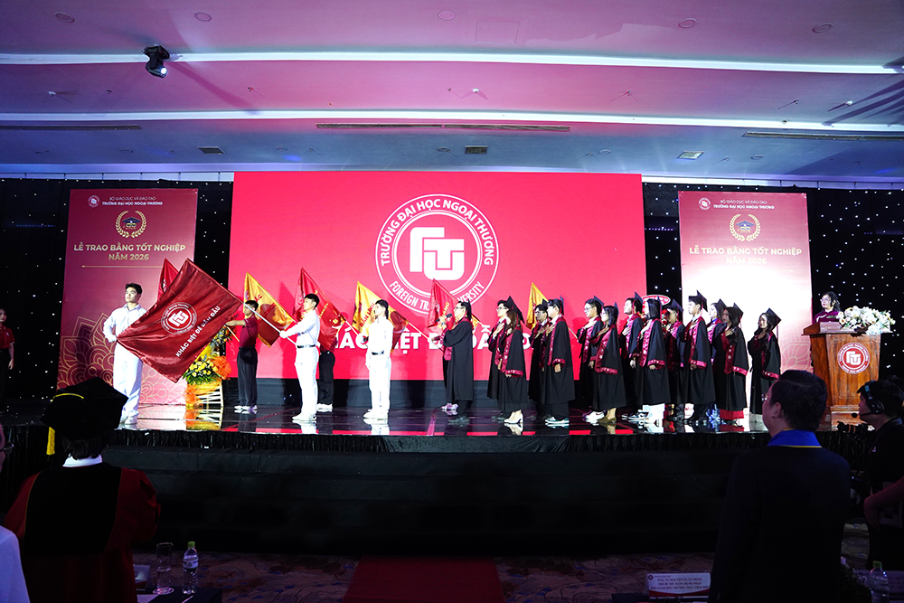 dau-moc-truong-thanh-va-tiep-noi-le-trao-bang-tot-nghiep-thang-04-2026-7