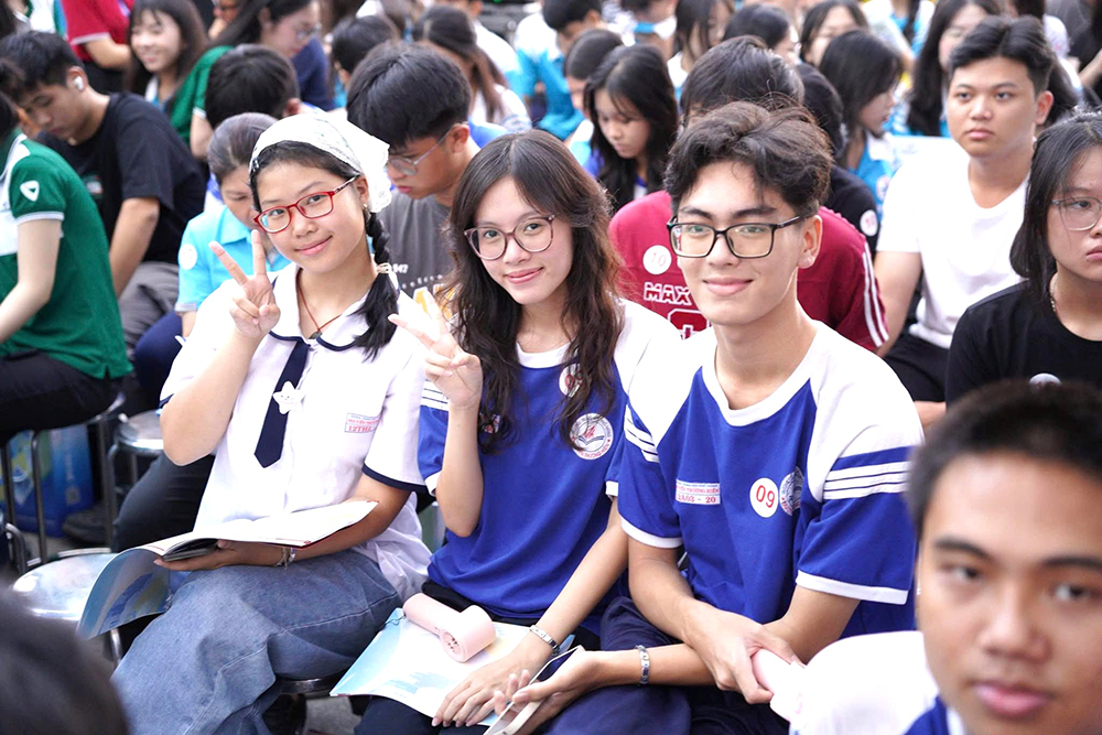 ngay-hoi-tuyen-sinh-con-duong-ra-bien-lon-tai-phan-hieu-truong-dh-ngoai-thuong-tphcm-2026-19