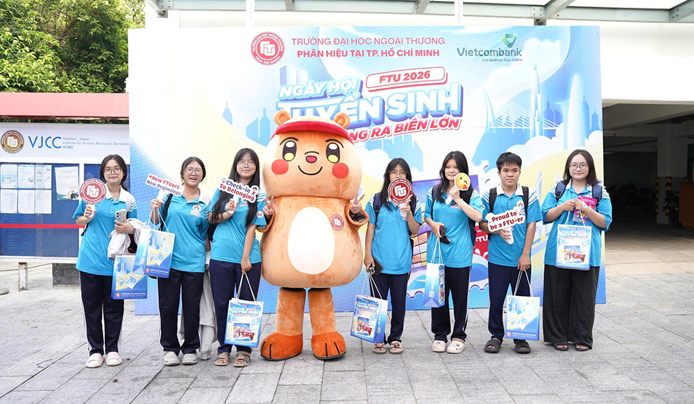 ngay-hoi-tuyen-sinh-con-duong-ra-bien-lon-tai-phan-hieu-truong-dh-ngoai-thuong-tphcm-2026-26