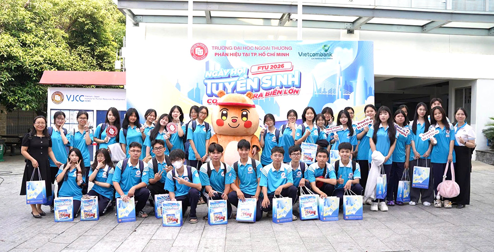 ngay-hoi-tuyen-sinh-con-duong-ra-bien-lon-tai-phan-hieu-truong-dh-ngoai-thuong-tphcm-2026-27