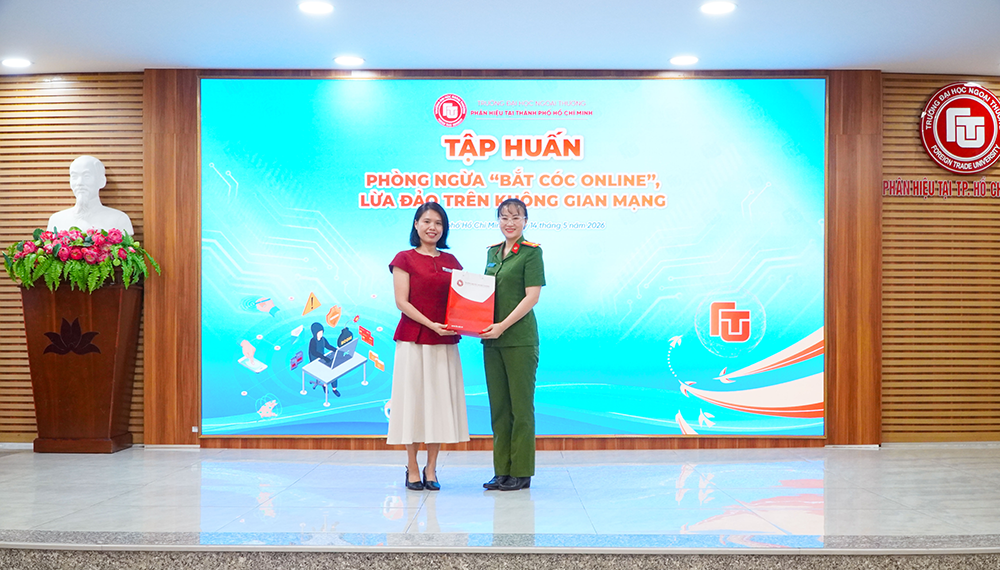 boi-duong-ban-linh-ky-nang-bao-ve-sv-ngoai-thong-tren-khong-gian-mang-2