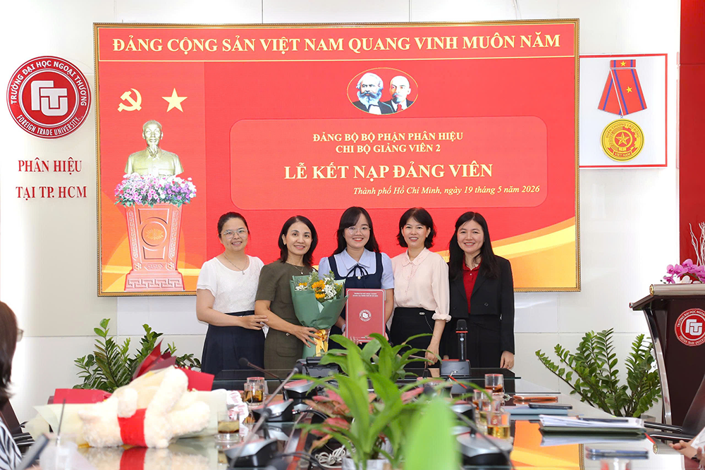 le-ket-nap-dang-vien-cho-quan-chung-cbgv-2-4