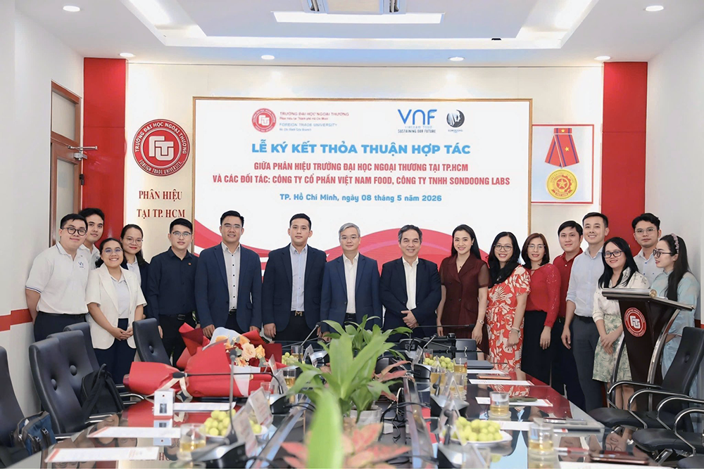 ph-truong-dh-ngoai-thuong-tai-tphcm-hop-tac-cty-cp-viet-nam-food-cty-sondoong-labs-8