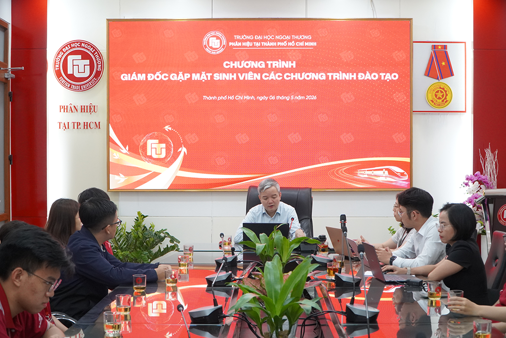 tang-cuong-ket-noi-lan-toa-tinh-than-dong-hanh-cung-sv-tai-phan-hieu-truong-dh-ngoai-thuong-tai-tphcm-1