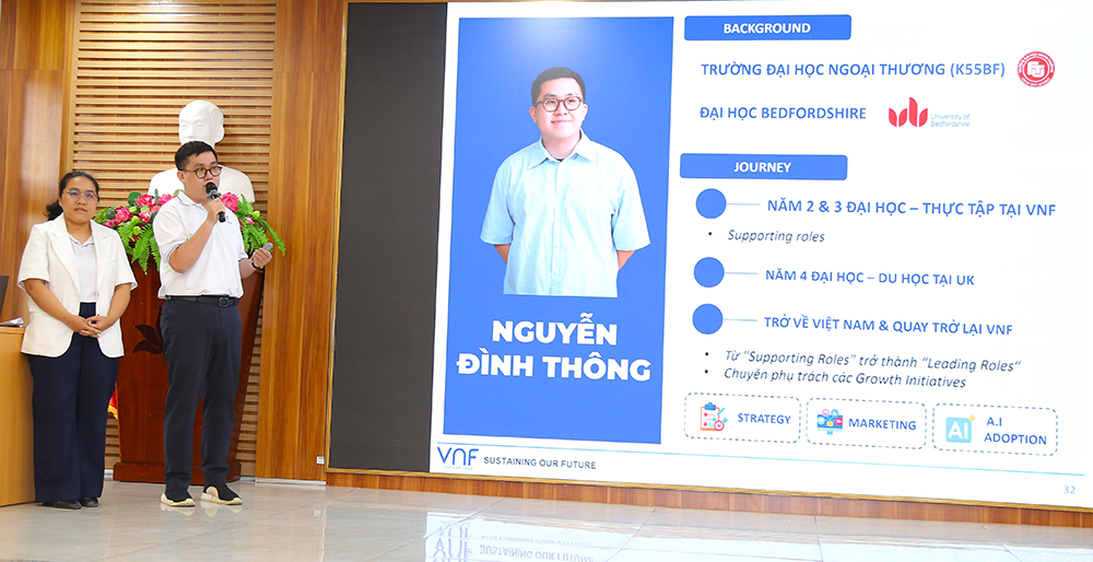 tu-phu-pham-den-chuoi-gia-tri-toan-cau-sv-ph-truong-dh-ngoai-thuong-tai-tphcm-3