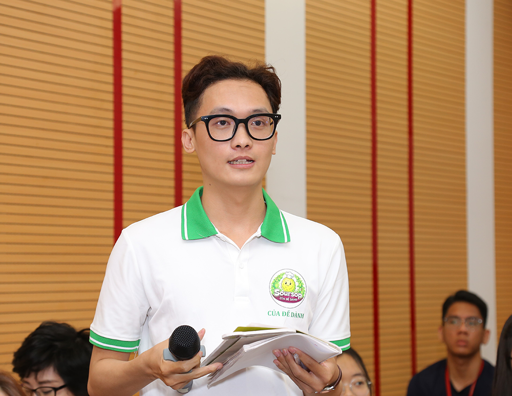 tu-phu-pham-den-chuoi-gia-tri-toan-cau-sv-ph-truong-dh-ngoai-thuong-tai-tphcm-8