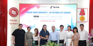thuc-day-hop-tac-chien-luoc-phat-trien-voi-tiktok-apac-early-careers-team-5