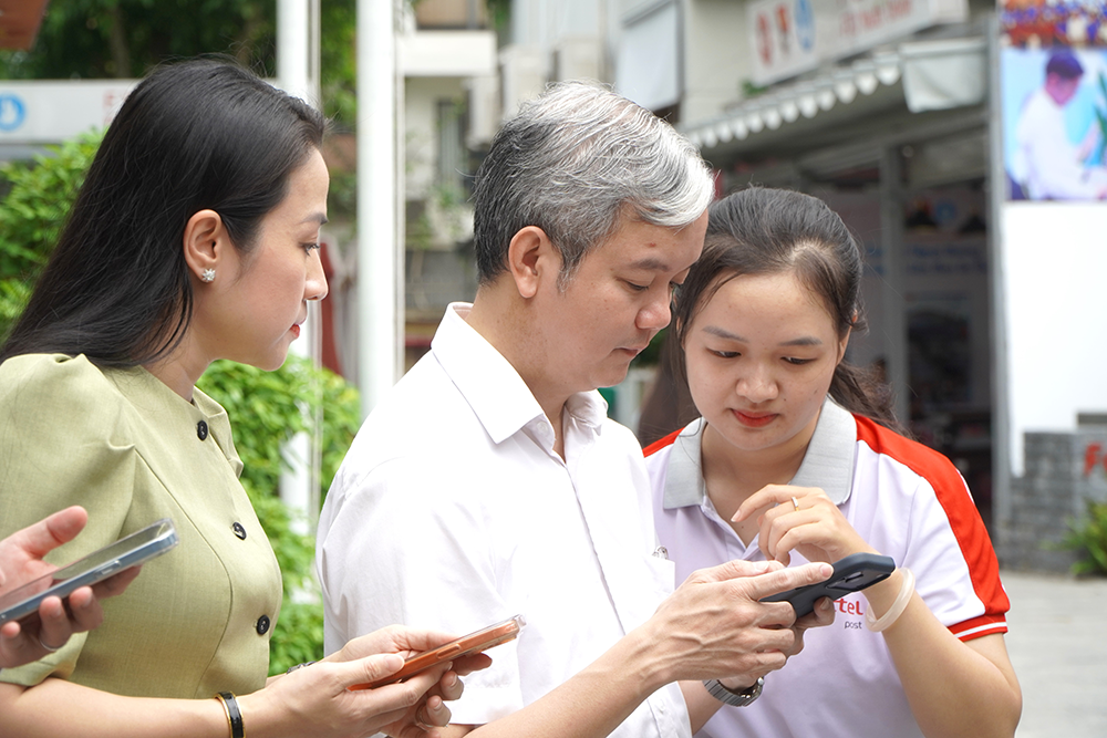 tu-viettel-smartbox-chinh-thuc-van-hanh-tai-phan-hieu-5